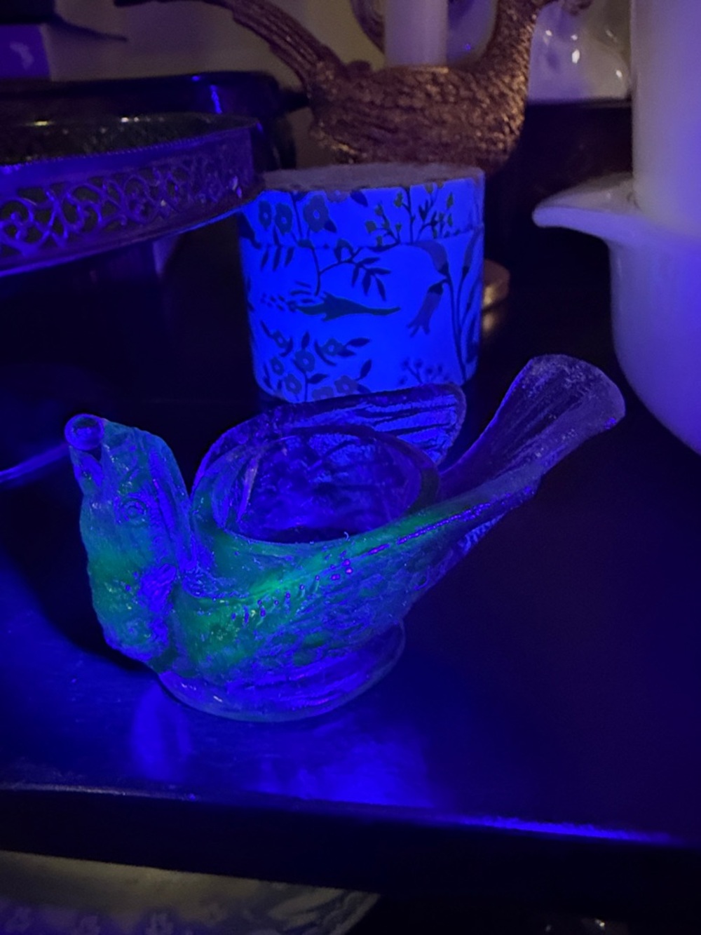 Vintage Boyd Salt Seller Glass Bird